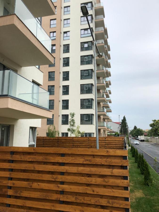 Luxury Westpark 2-Room Apartment Lakeview W5 Bukarest Eksteriør billede